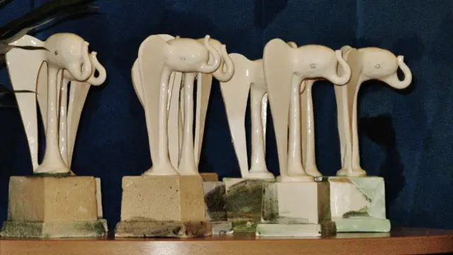 Белые слоны