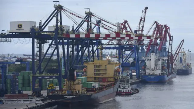 印尼耶加達的貨櫃碼頭