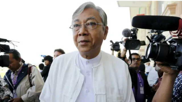 ၂၀၀၈ အခြေခံ ဥပဒေထဲမှာ အုပ်ချုပ်ရေး အခန်းကဏ္ဍ ကနေပြီး ကာလုံ အဖွဲ့ကို ထည့်သွင်း ရွေးဆွဲ ပြဋ္ဌာန်း