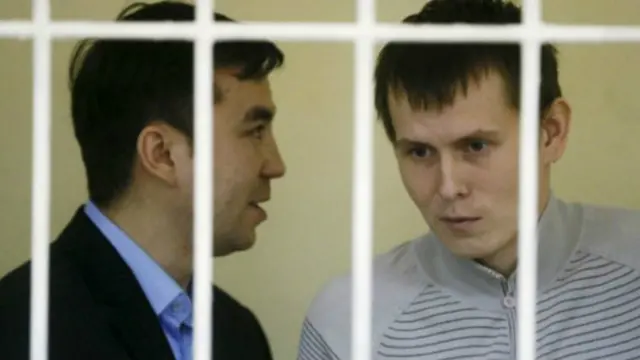 Александр Александров (справа) и Евгений Ерофеев в украинском суде