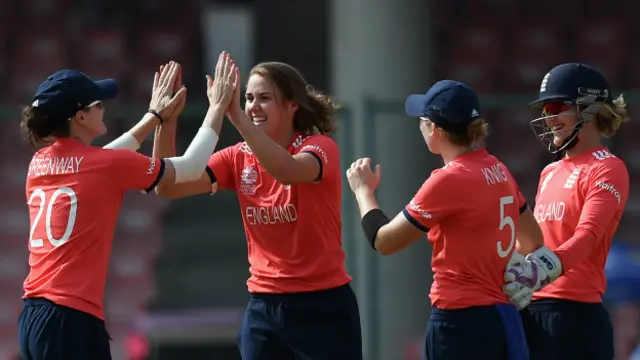 شاید فتح آج ہماری قسمت میں نہیں تھی: شارلٹ ایڈورڈز