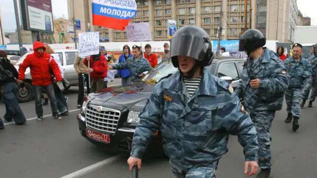 Машина посла Эстонии в Москве