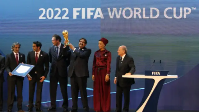 در دسامبر سال ۲۰۱۰ رئیس وقت فیفا انتخاب قطر برای میزبانی جام جهانی ۲۰۲۲ را اعلام کرد