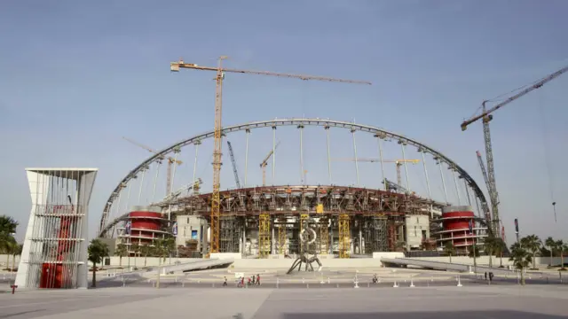 哈利法国际体育场