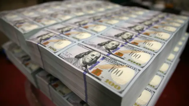 د امریکا د مرستو ډېره برخه، یانې څه د پاسه ٦٨میلیارډ ډالر د افغان امنیتي ځواکونو پرجوړونې يانې د ځواکونو پر روزنې، سمبالښت او پوځي تاسیساتو لګول شوي.