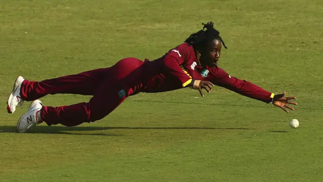 بولنگ بیٹنگ اور فیلڈنگ ہر شعبے میں اچھی کارکردگی دکھائی گئی