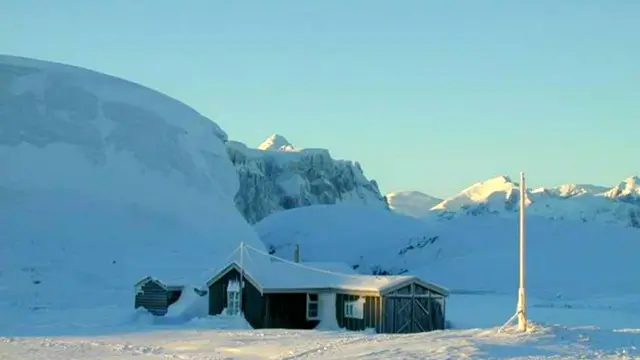 Хатина Уорді
