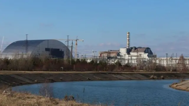 目前拆除核反应堆的工作仍在继续