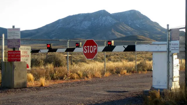 Зона 51 с черного хода