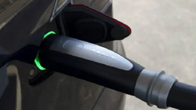 ستتوفر لسيارة موديل 3 إمكانية الشحن الفائق 