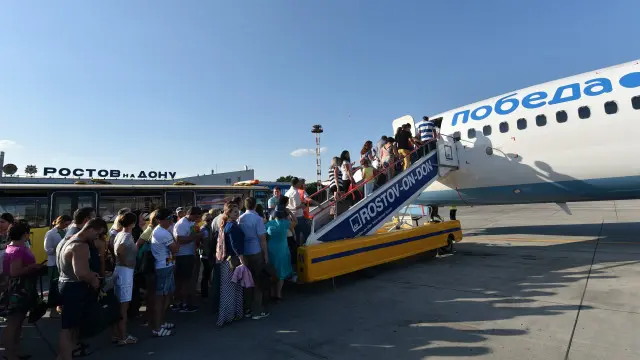 "Победа" как настоящий лоукостер экономит на всем - в том числе и на "рукавах". И пока, по мнению экспертов, свое название оправдывает