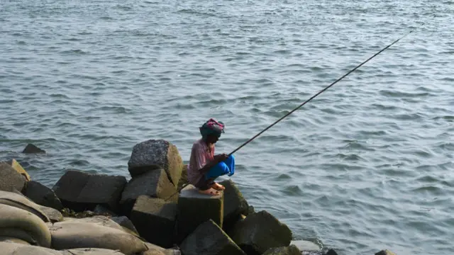 প্রমত্তা মেঘনা ঘর নিয়ে গেছে। আবার খাবারেওর খোঁজ মেলে মেঘনার বুকে।