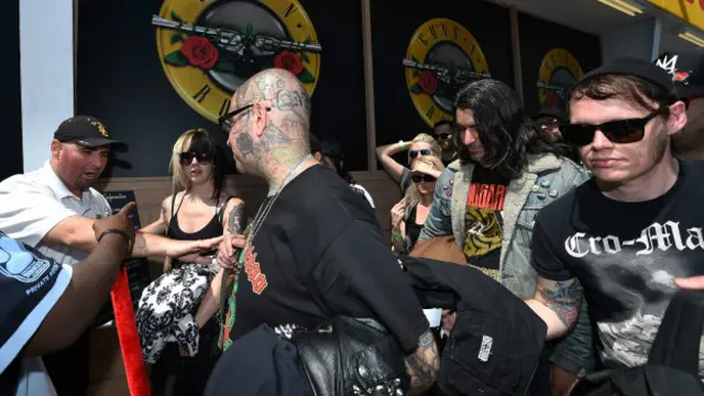 Фаны Guns N' Roses