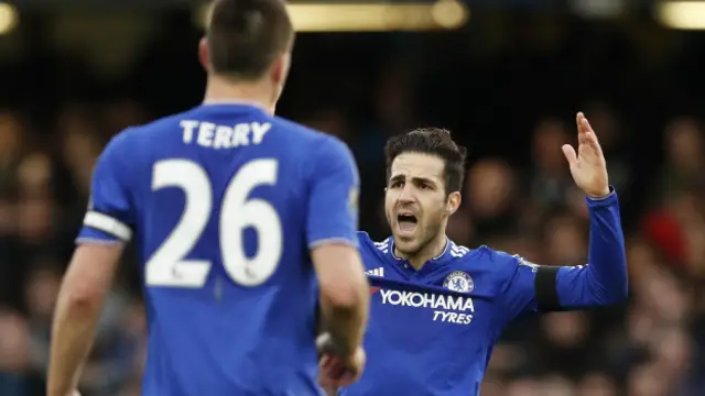 Di bawah kepemimpinan Mourinho, Chelsea kalah sembilan kali dari 16 pertandingan dan terdampar di peringkat 16 klasemen sementara awal musim ini.