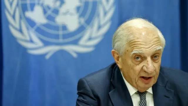 BM'nin uluslararası göç özel temsilcisi Peter Sutherland, Yunanistan'dan Türkiye'ye göçmen nakilleri konusunda hala soru işaretleri bulunduğunu belirtiyor.