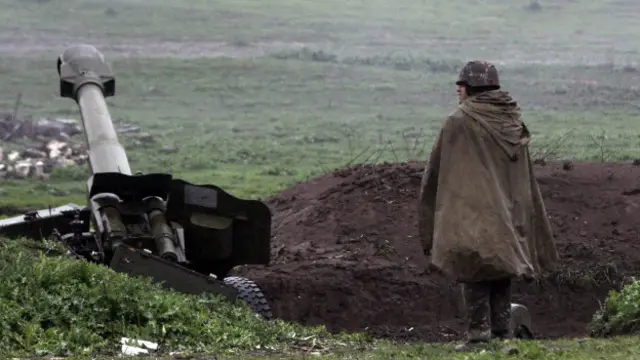 Солдат в Нагорном Карабахе