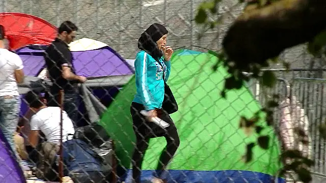 رواں سال مارچ میں معاہدہ طے پانے کے بعد سے تقریباً 400 افراد روزانہ یونان کے جزیروں پر پہنچ رہے ہیں