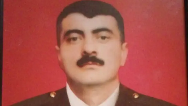 Mayor Elnur Əliyev ailəlidir və 2 oğlu var