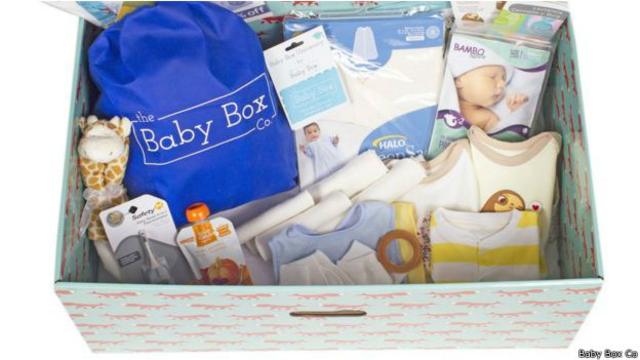 Коробка с вещами для младенца