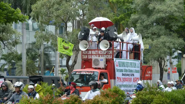 protes menentang ahok