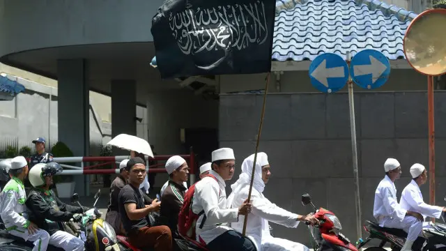 protes menentang Ahok