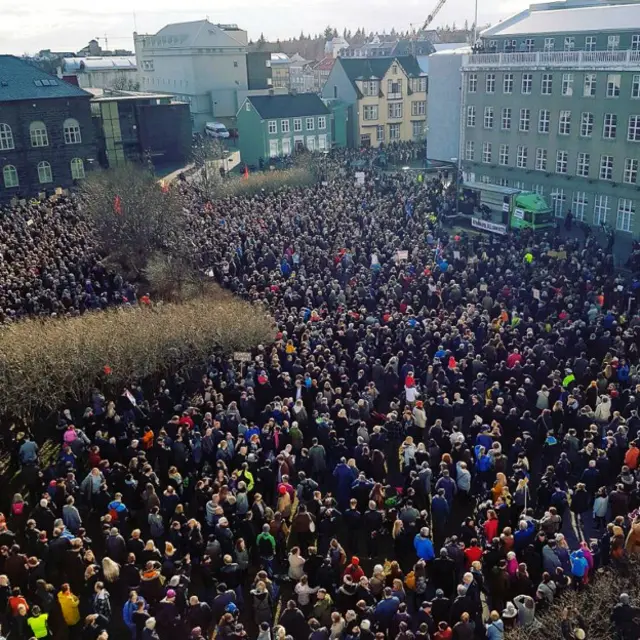 митинг в Рейкьявике