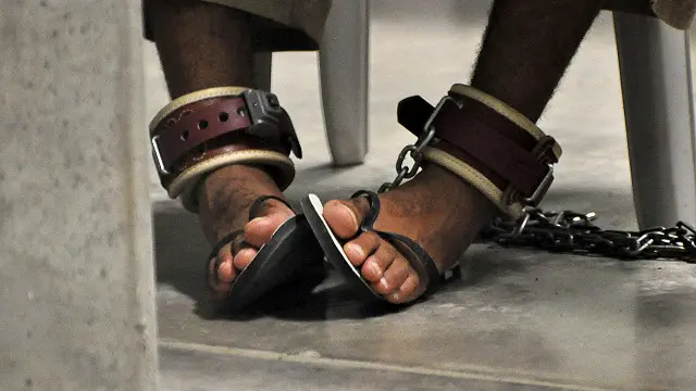 صدر باراک اوباما نے کانگریس کو گوانتانامو بند کرنے کا منصوبہ پیش کیا ہے لیکن اس کی کڑی مخالفت کی جا رہی ہے