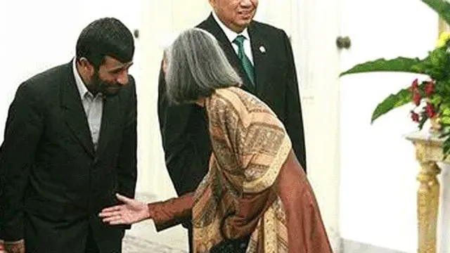 بعضی‌ هم اجازه ندارند