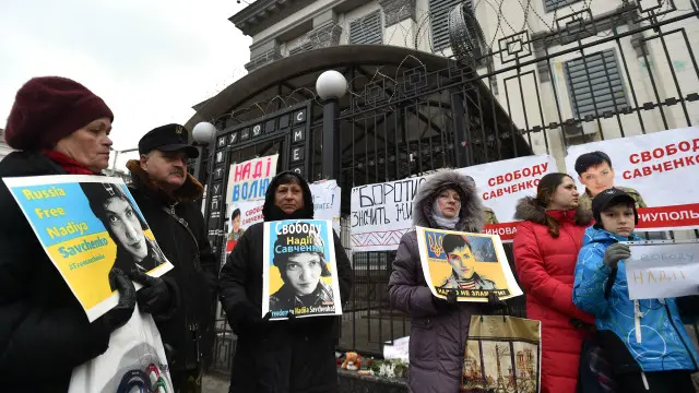 Демонстрація на підтримку Надії Савченко біля посольства Росії у Києві