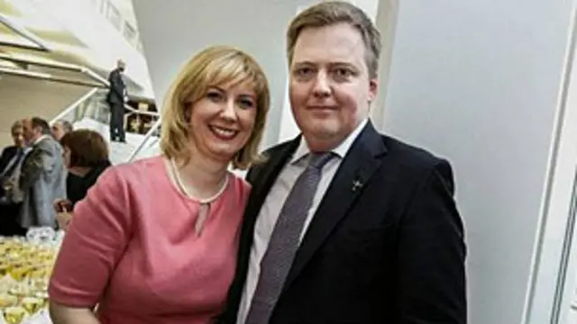 Sigmundur Gunnlaugsson y su esposa, Anna Sigurlaug.