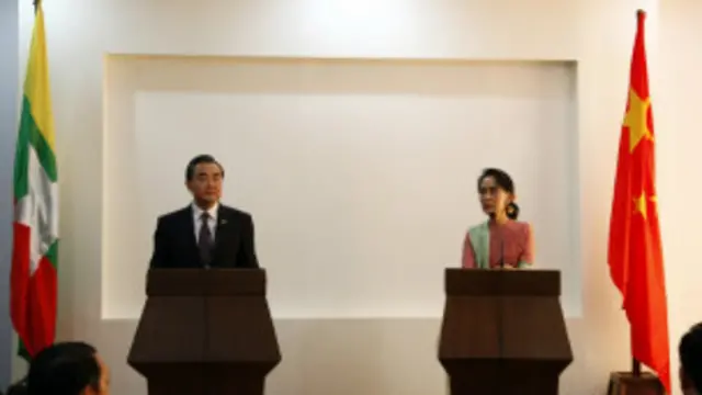 နေပြည်တော်မှာ ပူးတွဲ သတင်းစာ ရှင်းလင်း