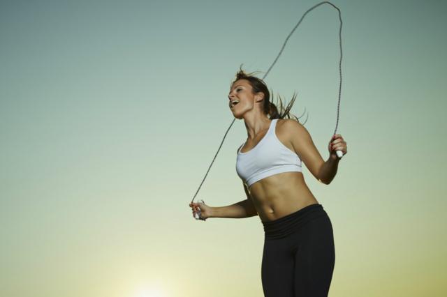 Saltar la cuerda, el mejor ejercicio después de correr – Medica Campestre