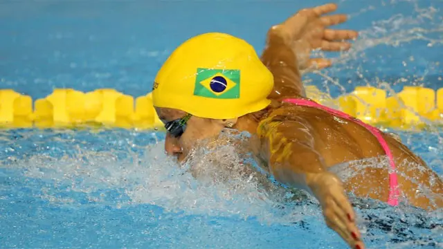 Ela coleciona cinco medalhas de bronze e três de prata em Pan-Americanos