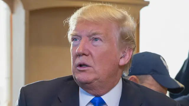 डोनल्ड ट्रंप