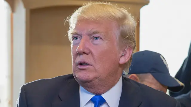 ông Donald Trump đang mất điểm vì miệt thị phụ nữ