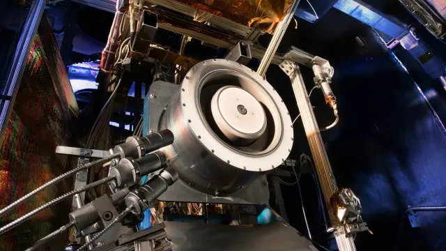 Nhiệm vụ Asteroid Redirect Mission sẽ sử dụng năng lượng mặt trời kiểu mới, hiệu quả hơn và bền hơn. Ảnh: Nasa
