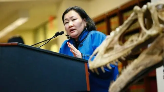 بیلینٹولوجےسٹ بولورٹسیٹیگ نے کہا کہ کہ ایلیورامس کی کھوپڑی 70 کروڑ سال پراناہے