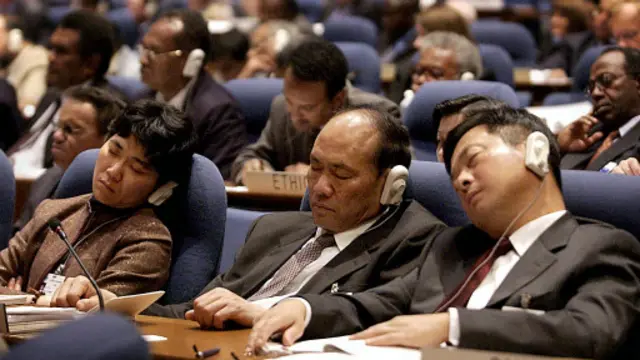 開會時長時間保持清醒是件很有挑戰的事情。(圖片來源：Getty)