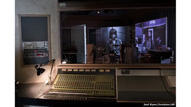 Воссозданная студия