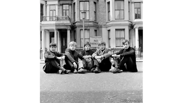 "Роллинг стоунз" перед своим домом. Фото Филипа Таунсенда