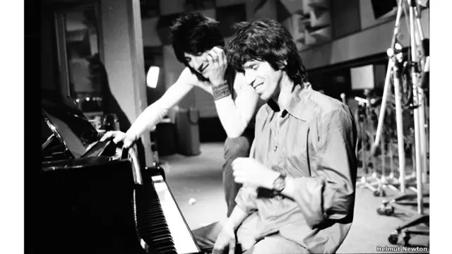 Ронни Вуд и Кит Ричардз в студии, фото Хельмута Ньютона