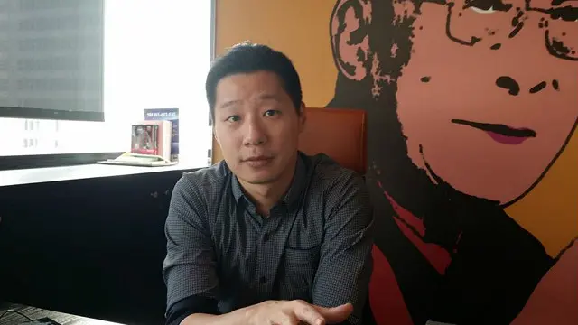 林昶佐认为，贴贴纸纯粹就是个人行为，表达其言论自由。但如果政府要刻意立法针对这项行为“就非常没必要”。