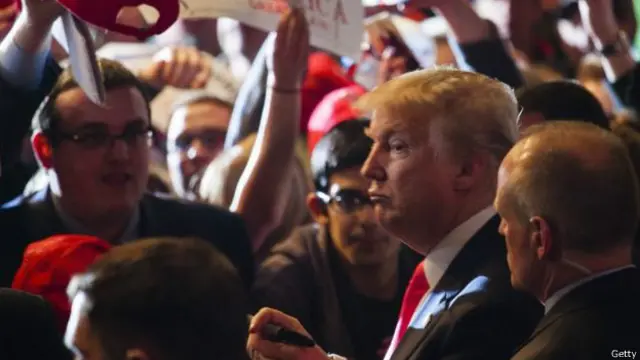 特朗普方面，在紐約得勝將可以降低7月共和黨大會期間與對手「廝殺」的可能性。