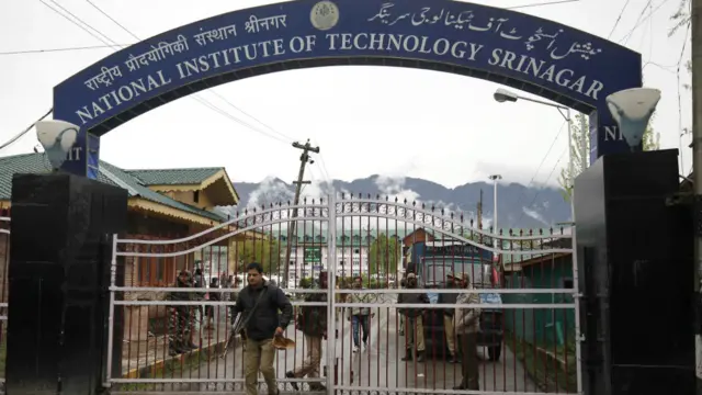 آئی سی سی ورلڈ ٹی 20 میں ویسٹ انڈیز کے ہاتھوں شکست کے بعد سے سرینگر میں این آئی ٹی کمیپس میں کشیدگی پائی جاتی ہے۔