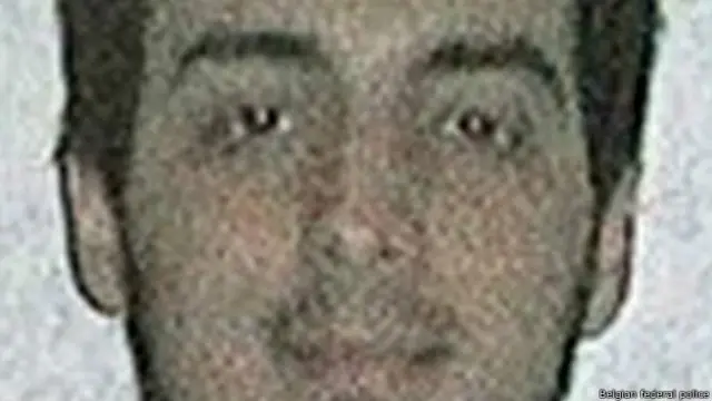 Saldırganın kimliği verilmedi ama kaynaklar, temizlik görevlisi olarak çalışanın Najim Laachraoui olduğunu söylüyor.
