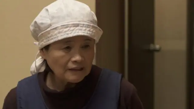 64歲的海女中村小百合現在是旅店的老闆。她說，「我現在有大海，有農場。」