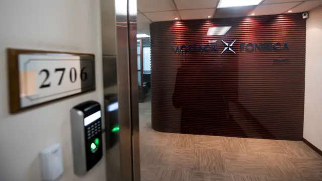 莫萨克·冯赛卡香港办事处外的招牌（5/4/2016）