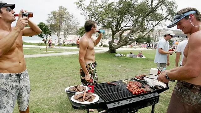 Аллергия на красное мясо - невыносимая перспектива для сиднейцев, обожающих барбекю