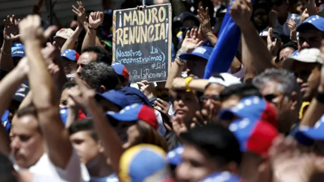 مخالفان دولت خواستار استعفای مادورو و برگزاری انتخابات ریاست جمهوری هستند