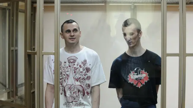 Олег Сенцов (слева) и Александр Кольченко